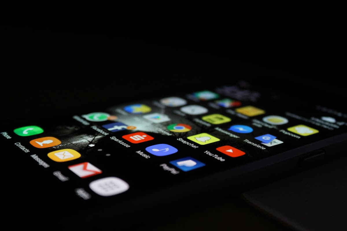 Cross-Platform Development: Exploring the Pros and Cons of React Native, Flutter, and Xamarin